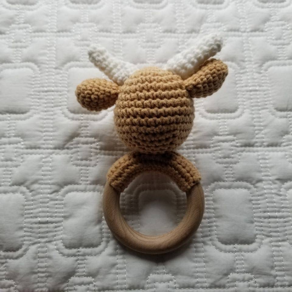 Highland Cow Crochet Rattle
