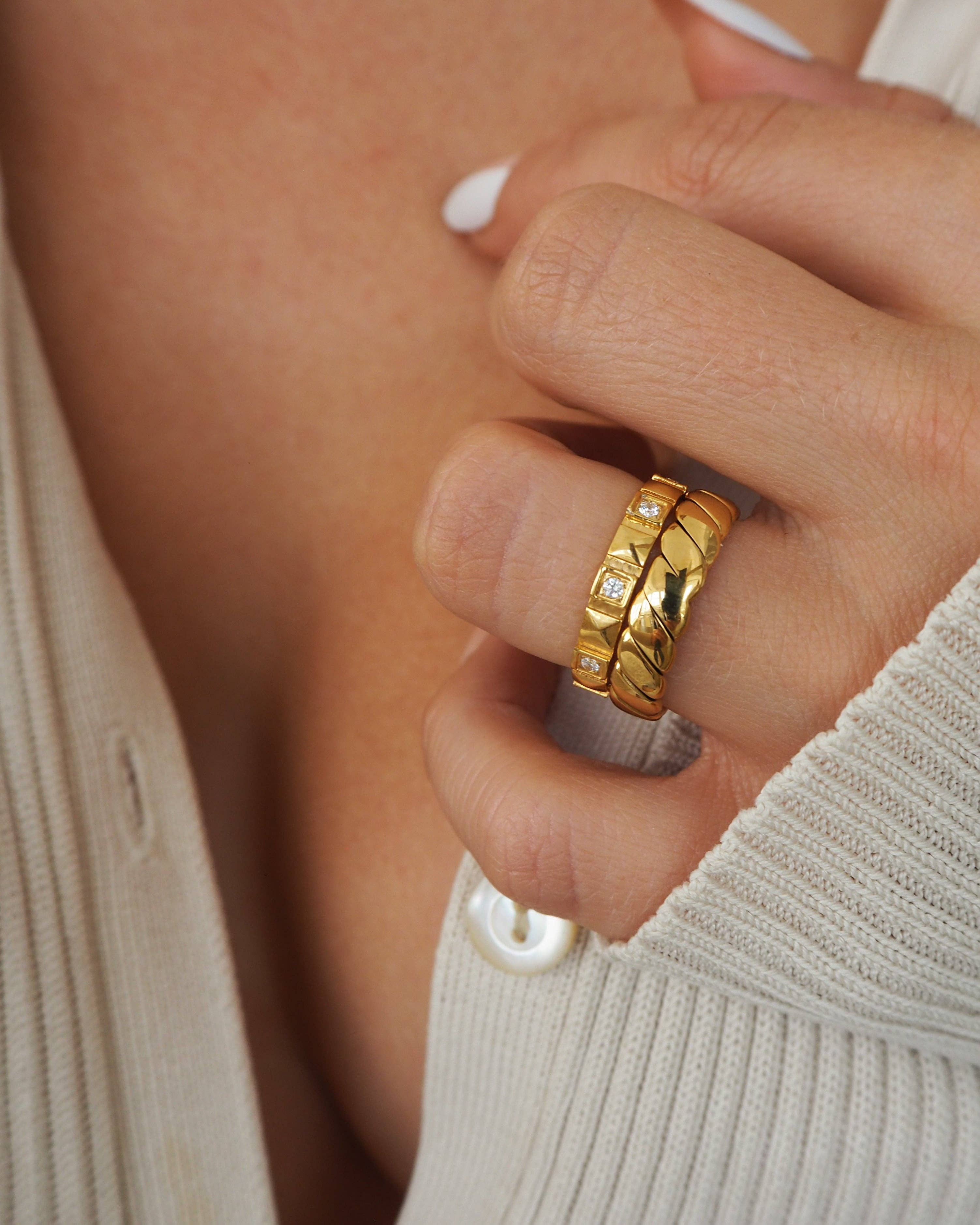 Nova Ring