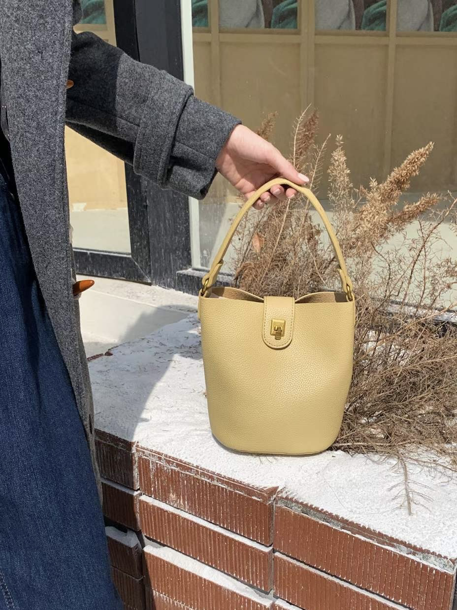 The Honeycomb Crossbody