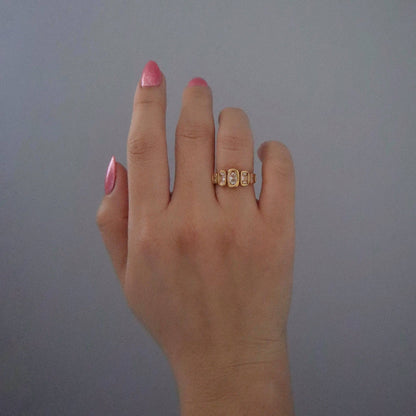 Janelle Ring