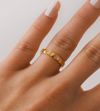 Nova Ring