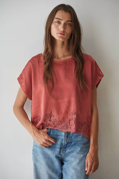 Laci Top