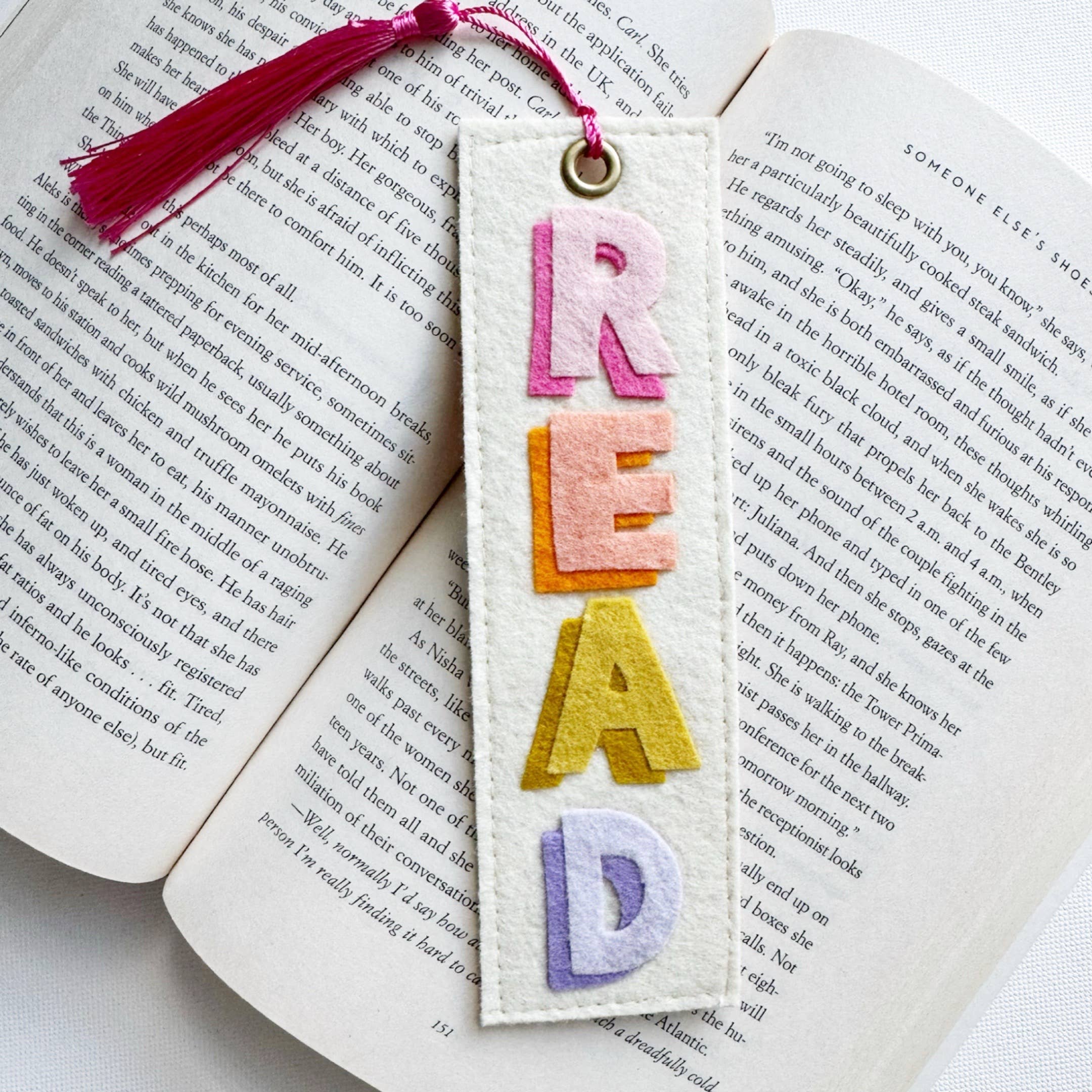 Read Felt Bookmark 