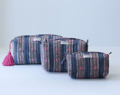 Rosy Rows Print Travel Bag