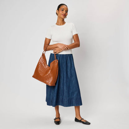 Ezia Hobo