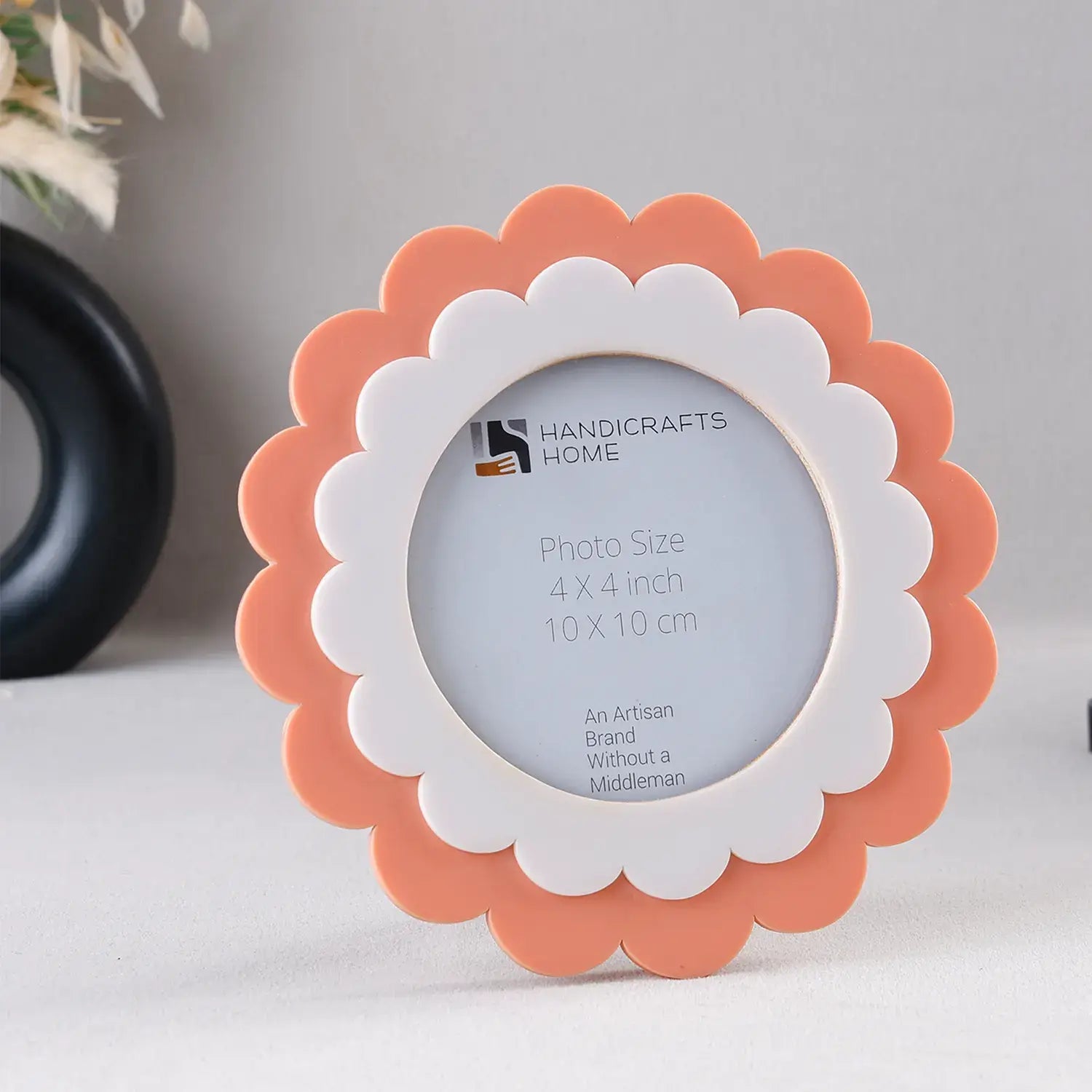 Scalloped Sun Frame