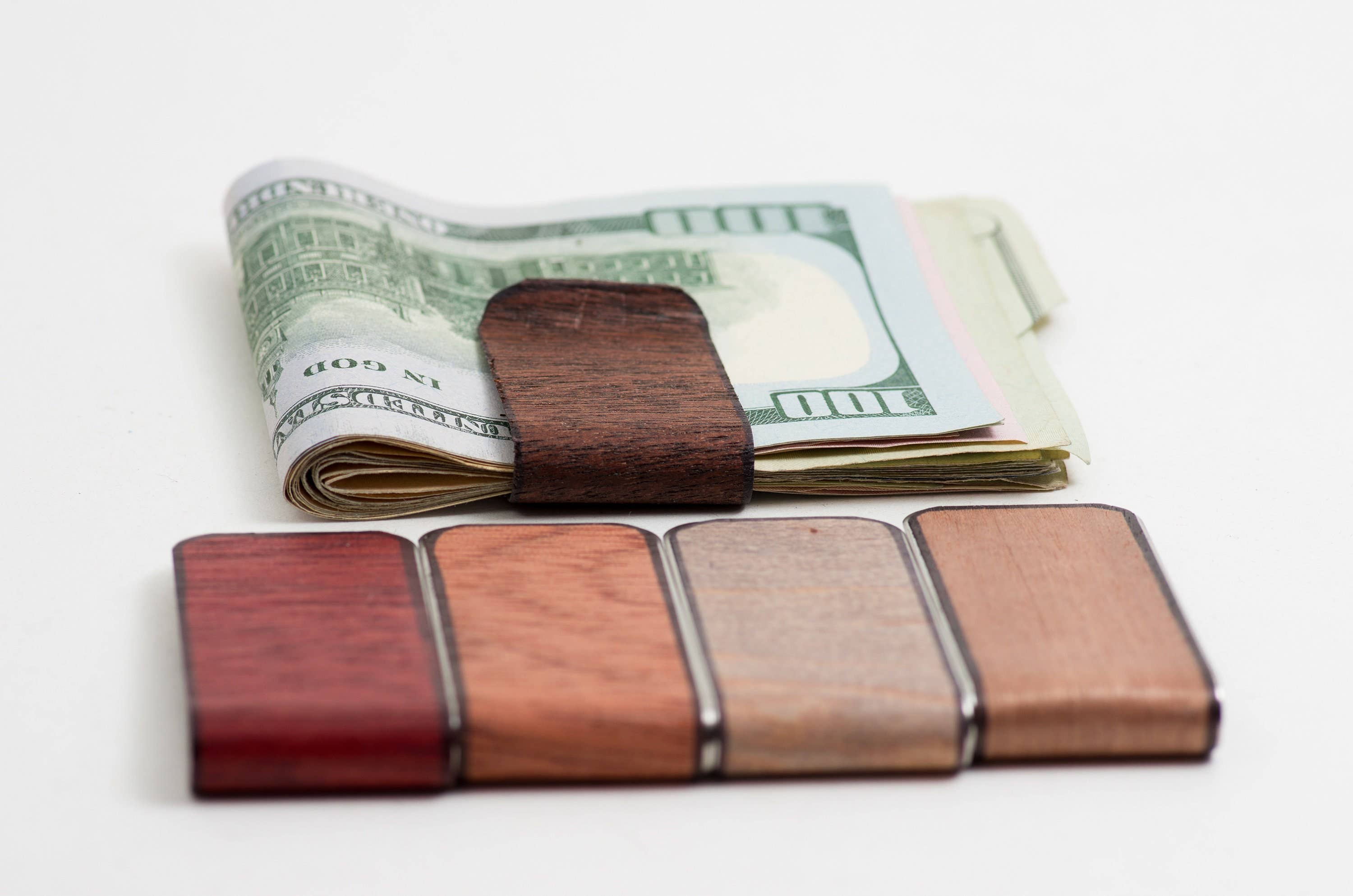 The Artisan Mahogany Clip