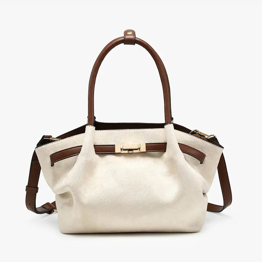 Lucia Satchel